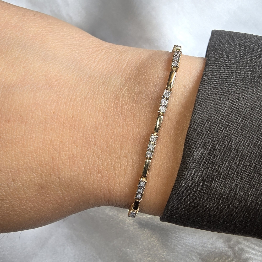 Vintage Bar Diamond Bracelet 10k missing diamond